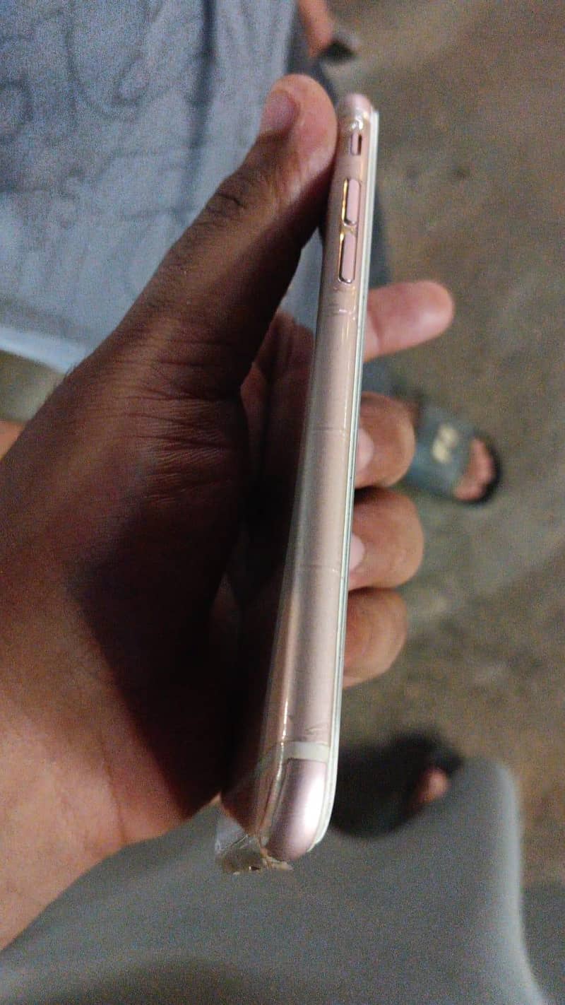 Apple iPhone 6S 2