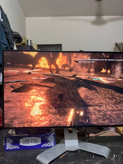 AMD Ryzen 5 pro 2400G CPU with 29 Inch 4k Monitor