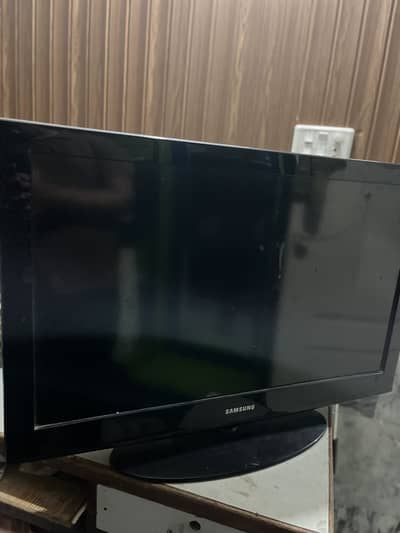 Lines in lcd