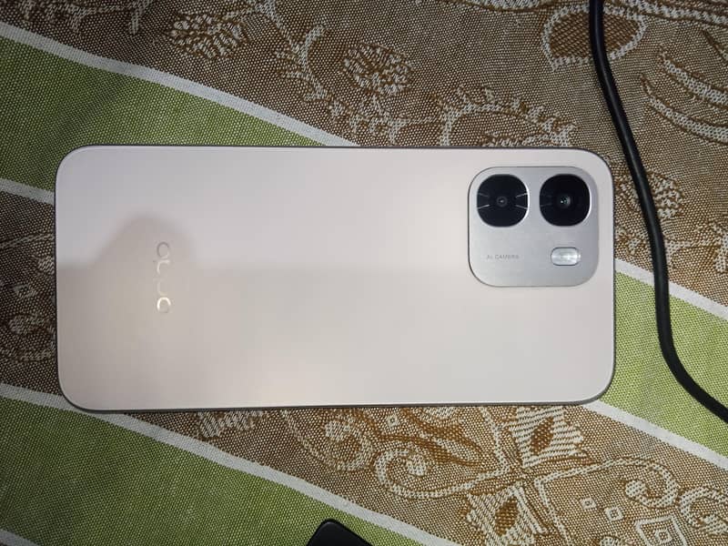 OPPO A6 0