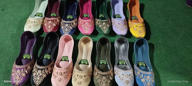 Ladies beautiful Embroidered Khusa-New