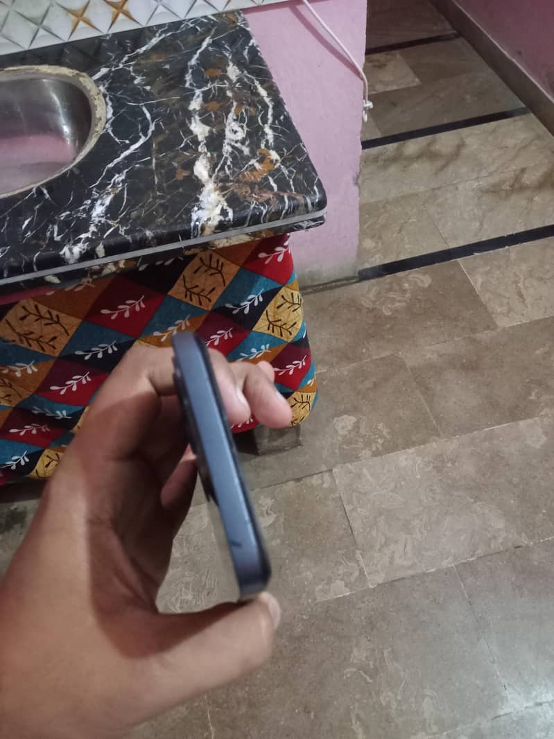 Realme C35 2