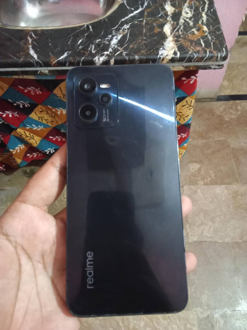 Realme C35 6
