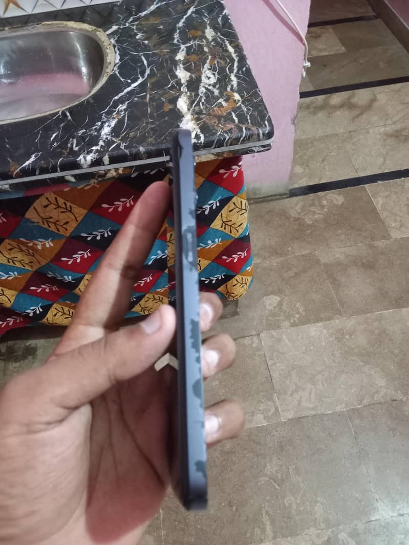 Realme C35 7
