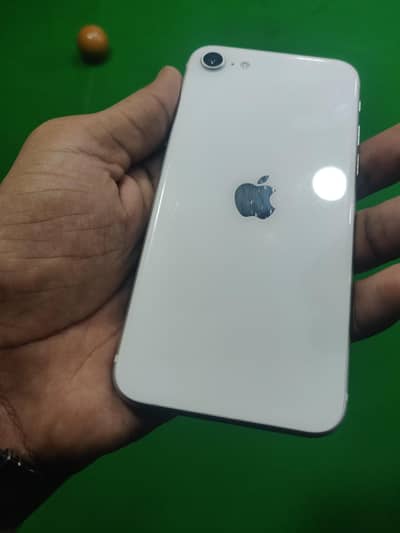 Apple iPhone SE