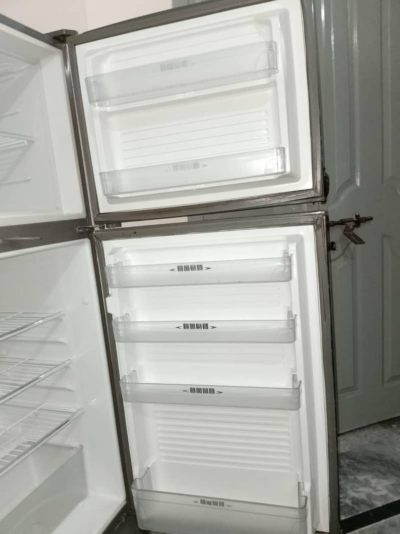 Dawlance fridge 5
