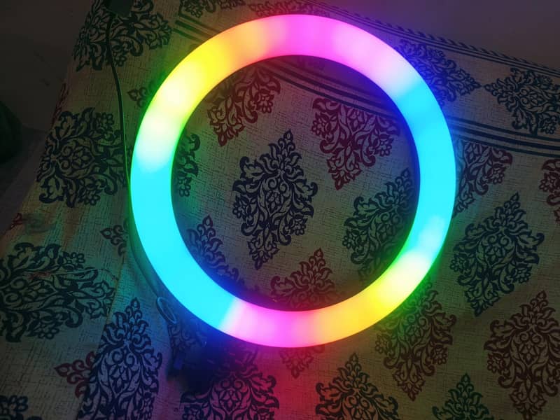 TikTok ring light full box 1