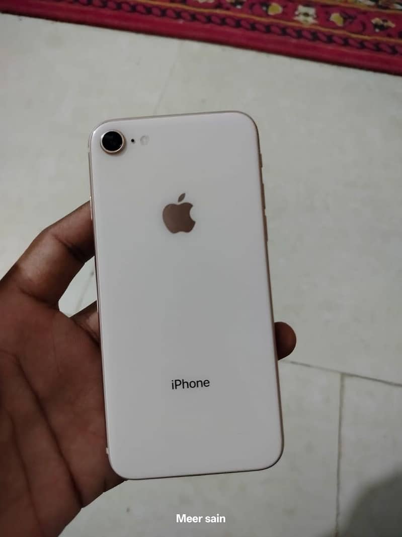 Apple iPhone 8 5