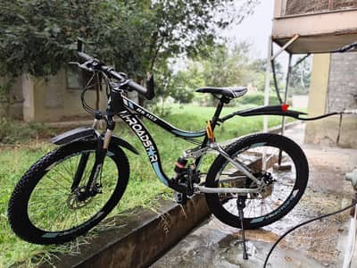 I'm selling a beautiful cycle in green color. WhatsApp:-0335 5802886