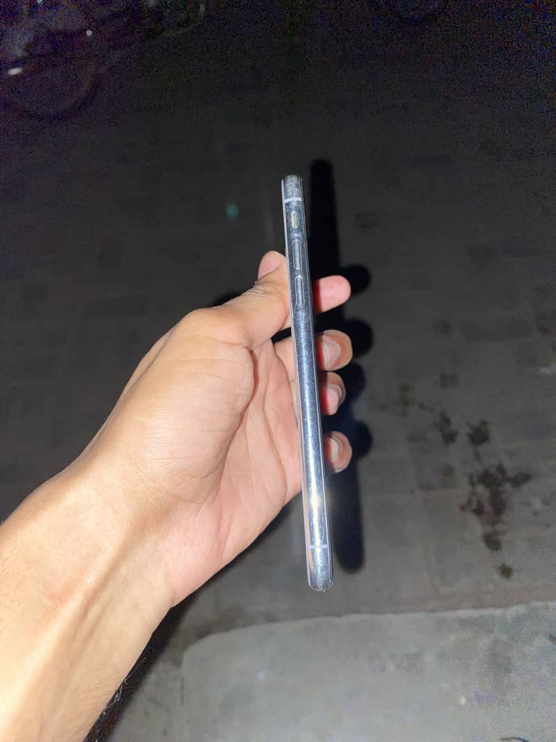 Apple iPhone X 0