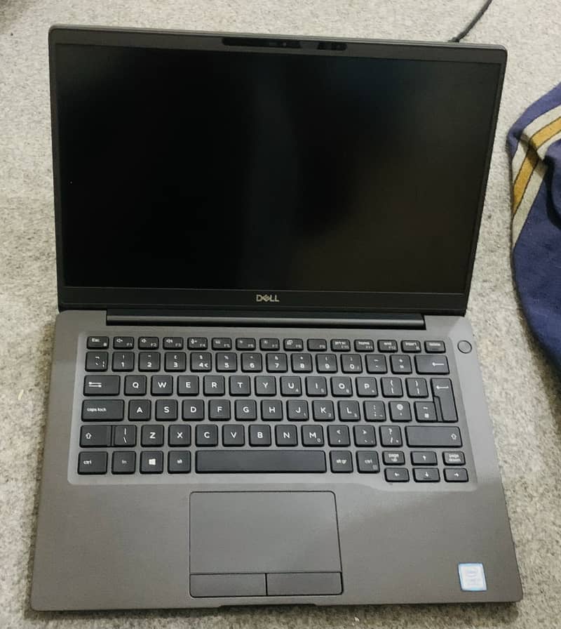 INTEL CORE I 7 8th Gen 1