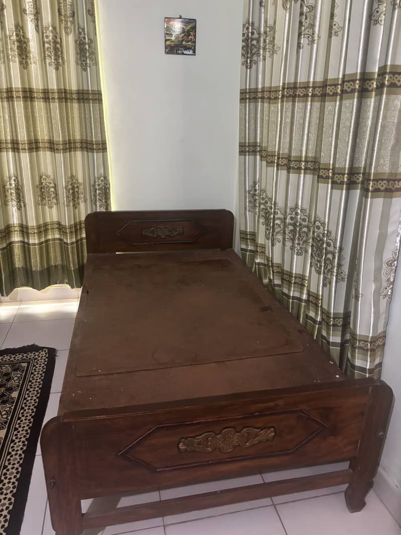 Sheesham bed 1