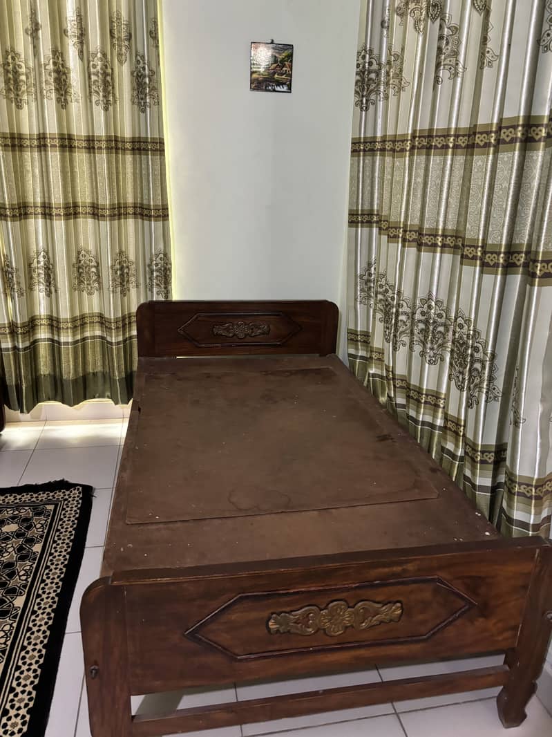 Sheesham bed 2