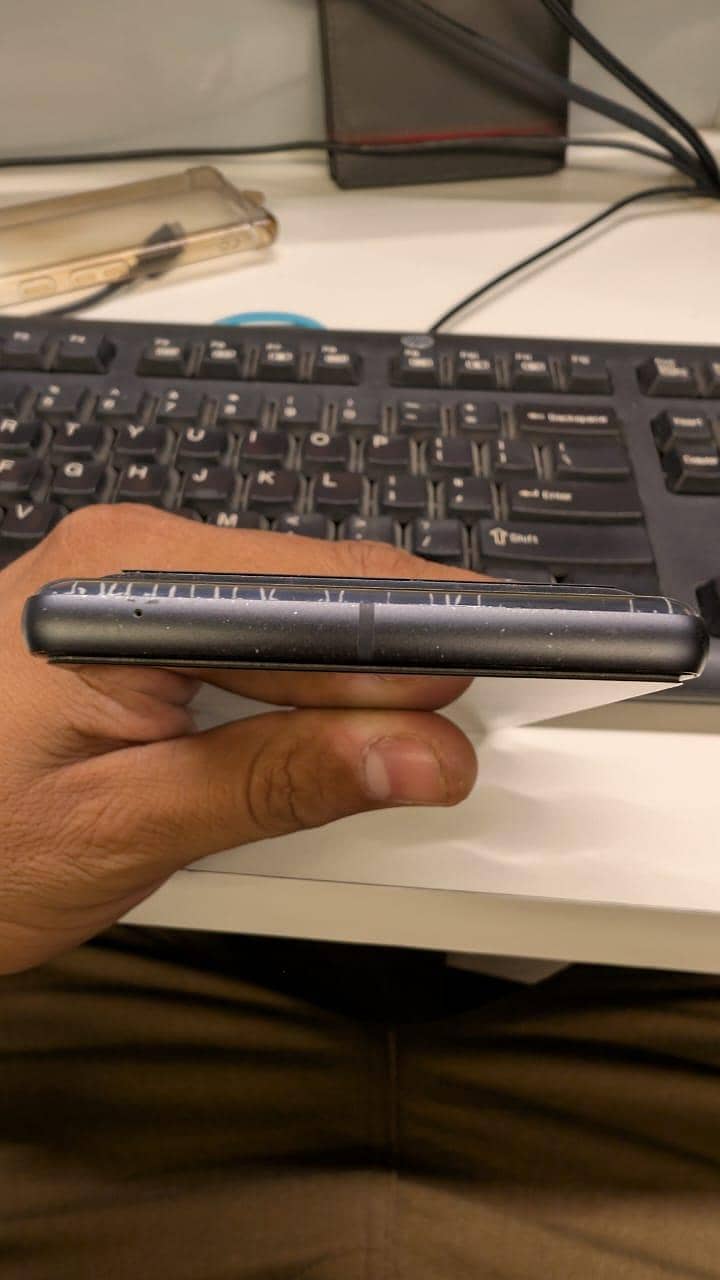 Google Pixel 7 4