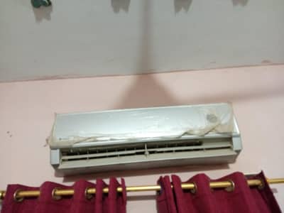 gree ac 1•5 ton grey colour