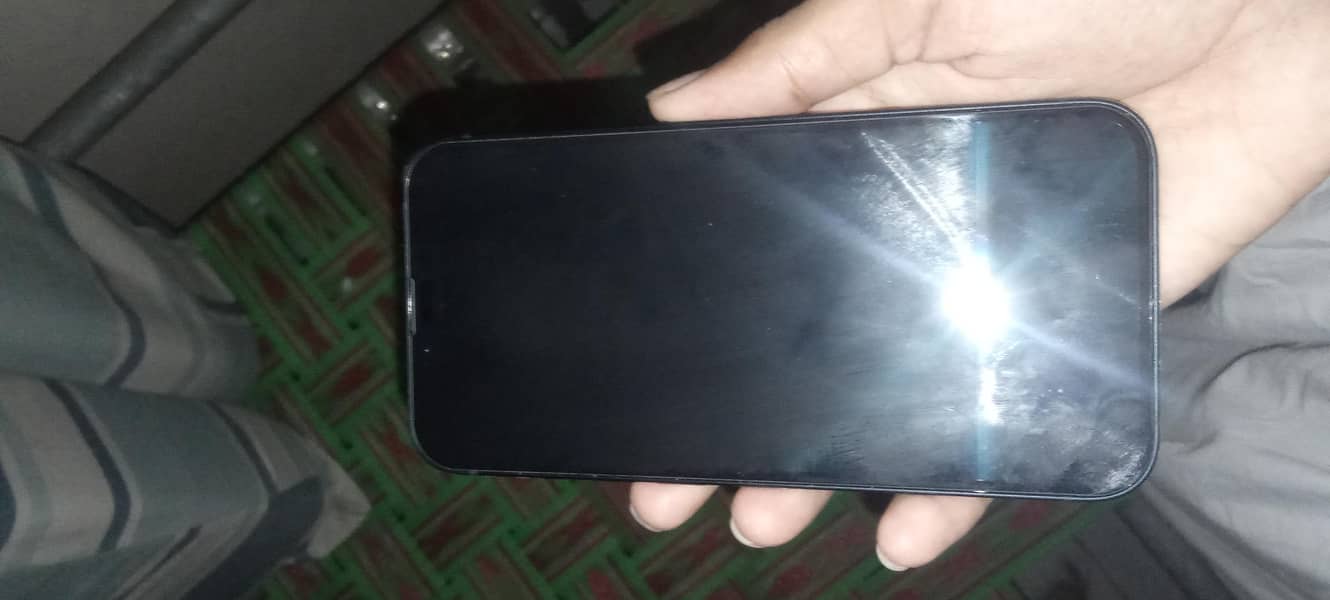 Apple iPhone 13 3