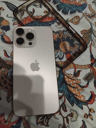 Apple iPhone 16 Pro Max