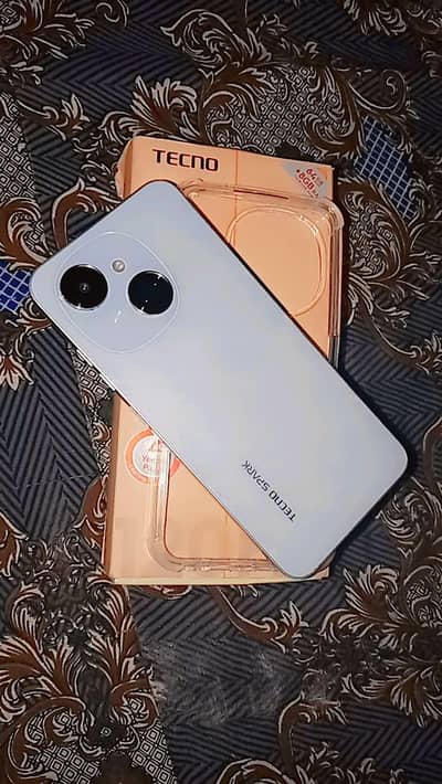 Tecno Spark Go 1