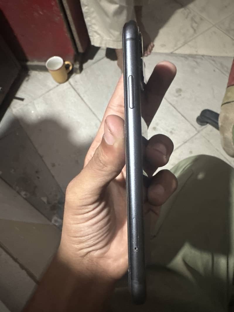 Apple iPhone 11 1