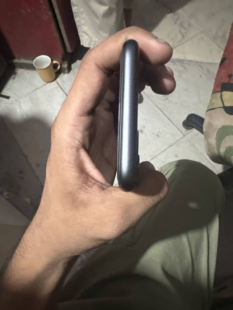 Apple iPhone 11 2