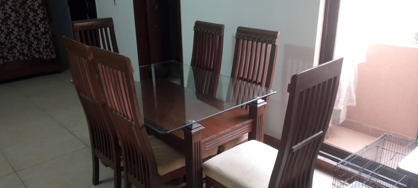 Dinning Table 0