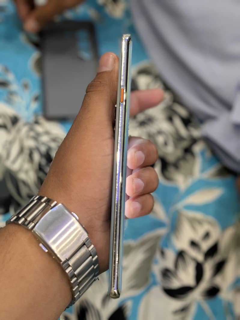 Tecno CAMON 40 Pro 2