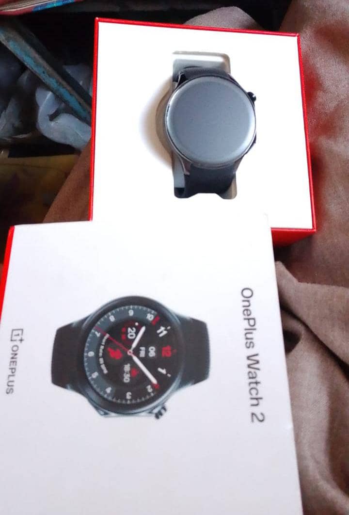 OnePlus watch 2 1