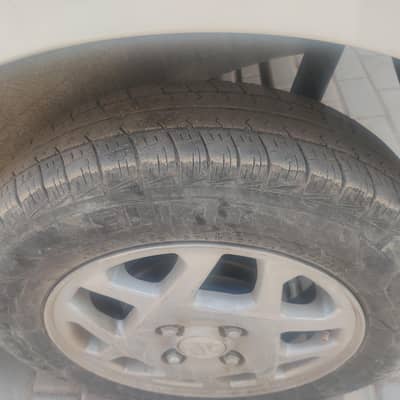 Used tyre Only dirty, 02 Clean Punctures, running smooth on 140k speed
