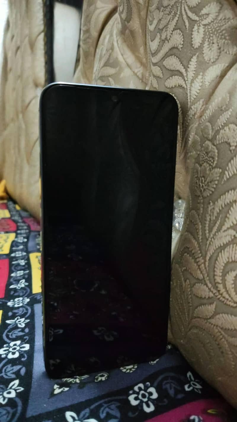 Samsung Mobile A16 1