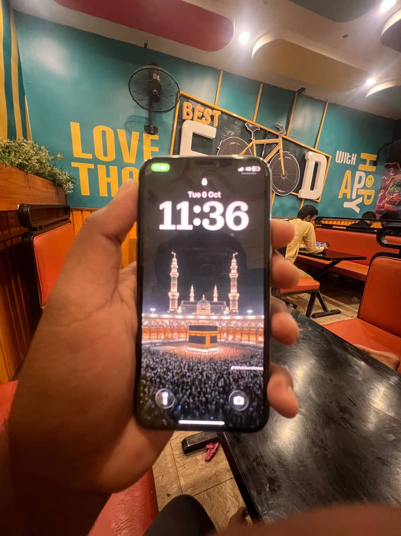 Apple iPhone 11 Pro 2