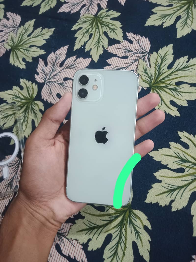 Apple iPhone 12 0