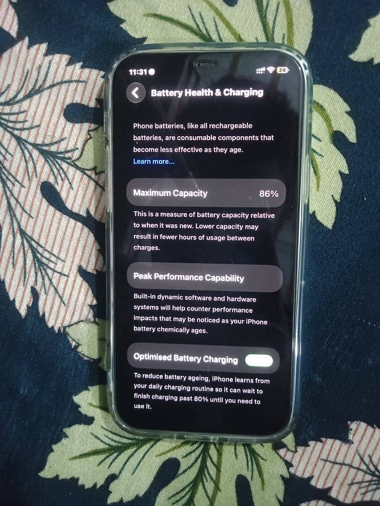 Apple iPhone 12 4