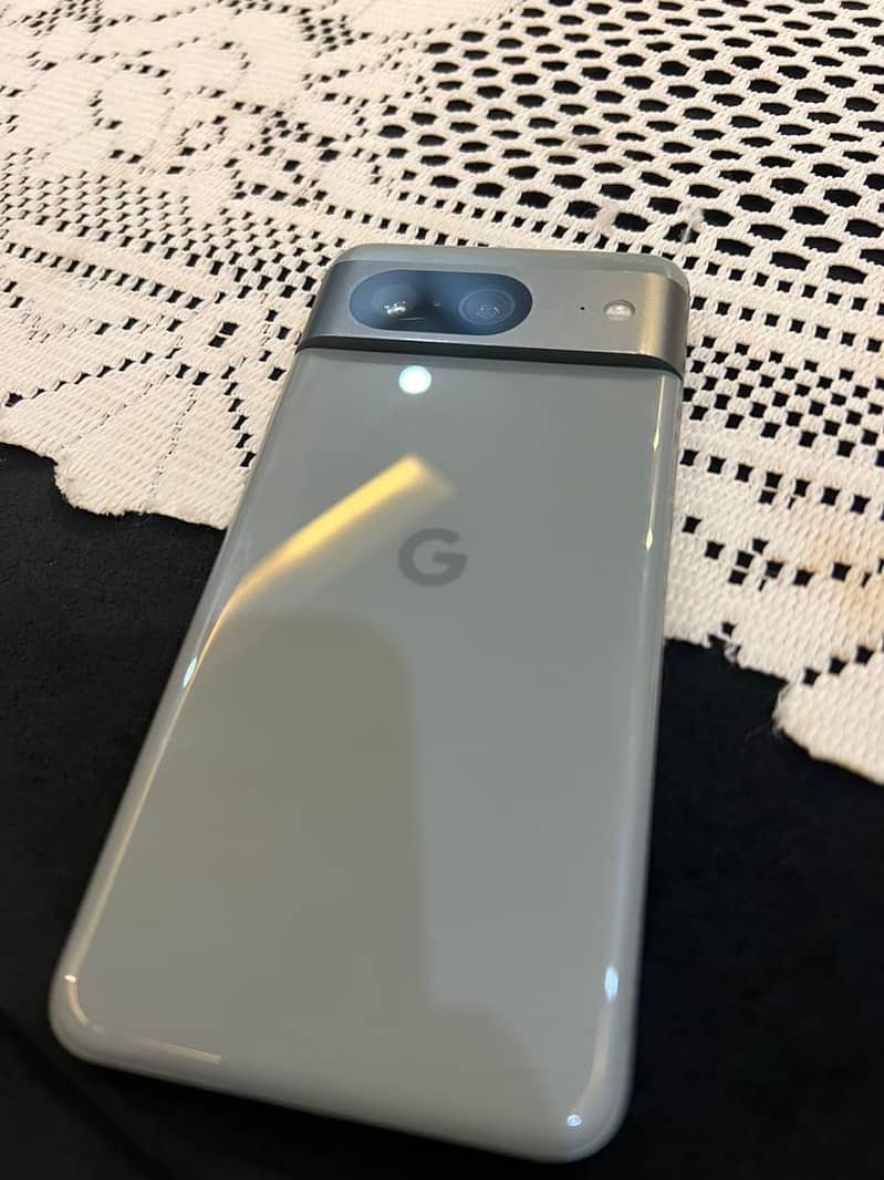 Google Pixel 8 1