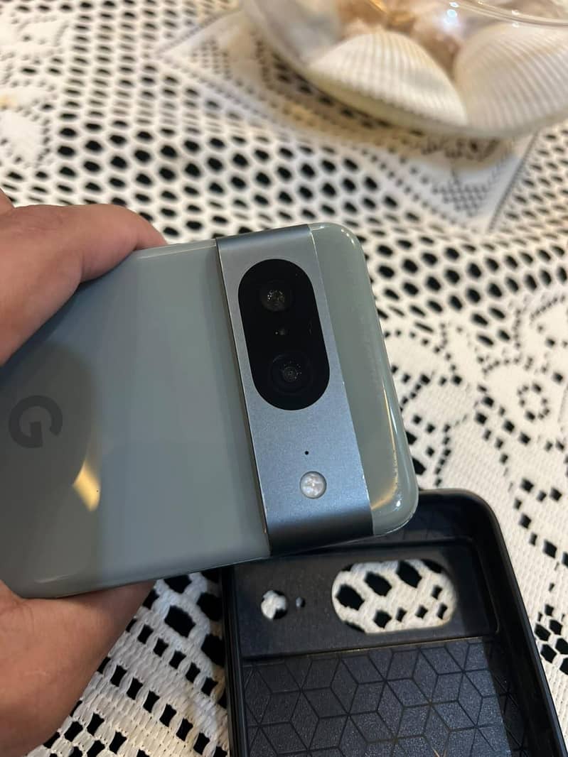 Google Pixel 8 2