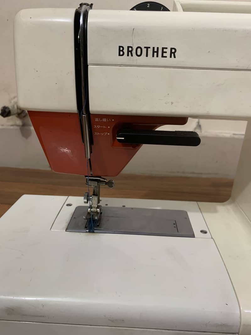 Embroidery swing machine 7