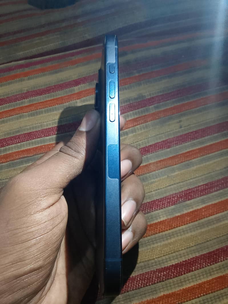 Apple iPhone 15 Pro 7