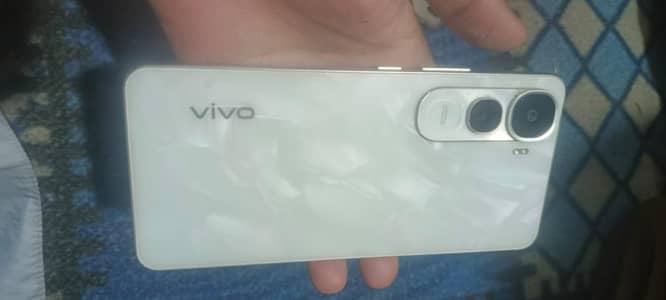 Vivo Y400