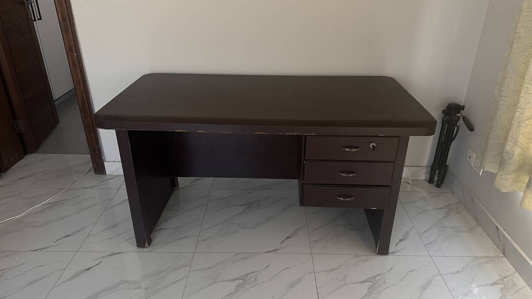 Office Table – Good Condition 0
