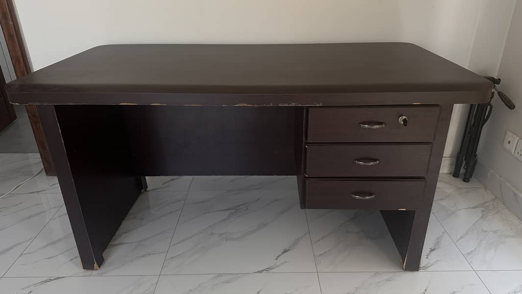 Office Table – Good Condition 1
