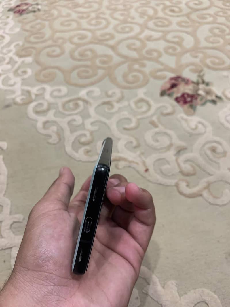 Google Pixel 6a 5