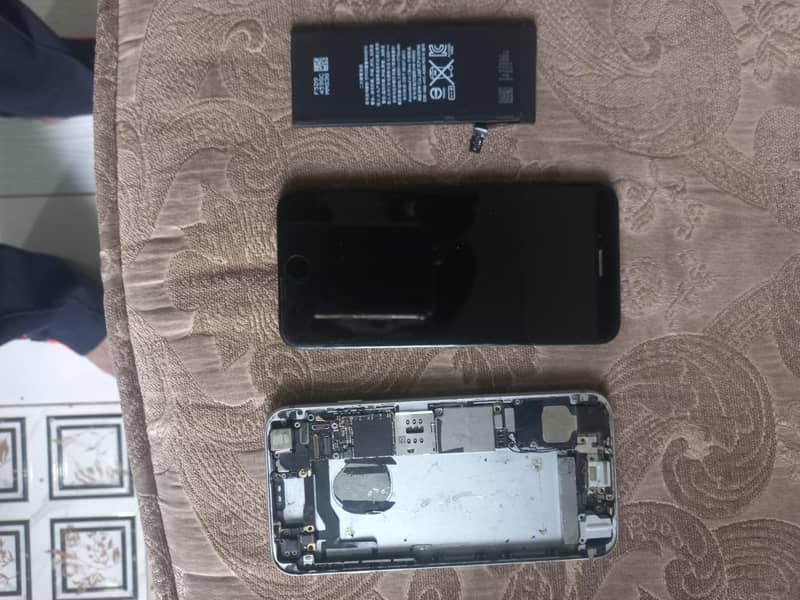 Apple iPhone 6S 1