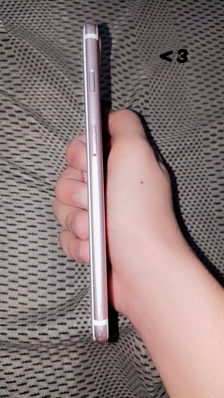 Apple iPhone 7 Plus 3