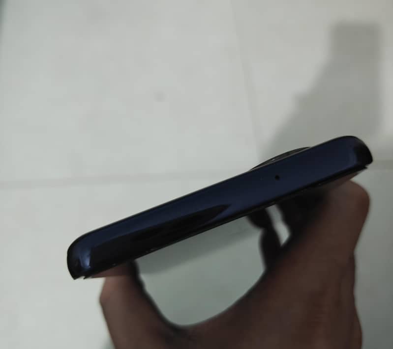 Motorola Edge 30 Pro - Mobile Phones - 1120173706