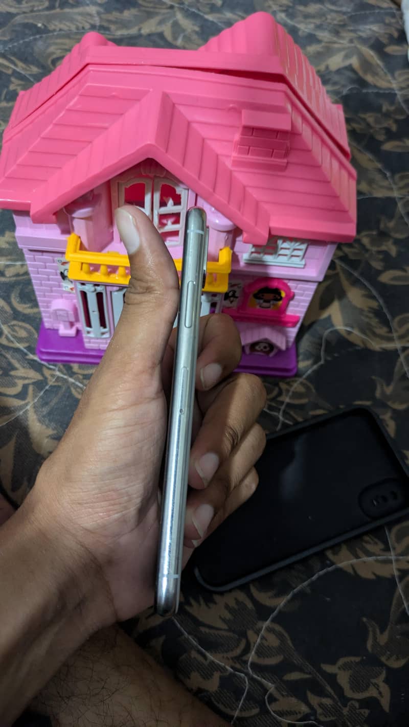 Apple iPhone X 7