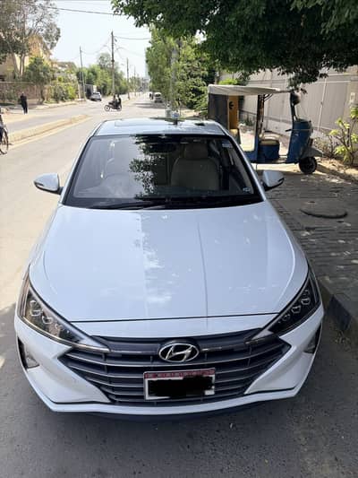 Hyundai Elantra 2023