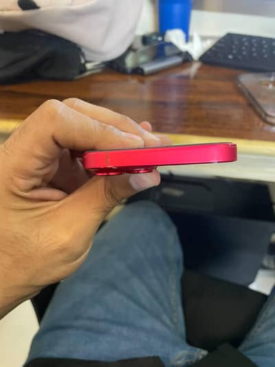 Apple iPhone 14