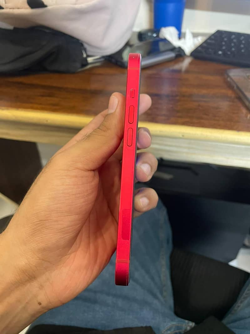 Apple iPhone 14 2