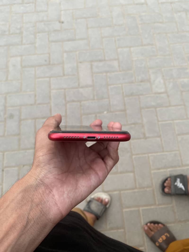 Apple iPhone 11 3