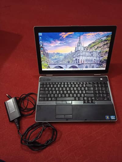 Dell Latitude E6530 Laptop (Intel Core i5)