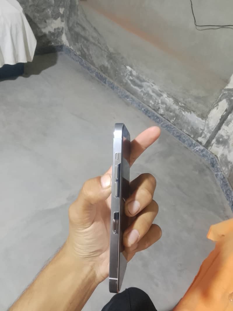 Apple iPhone 14 Pro 1